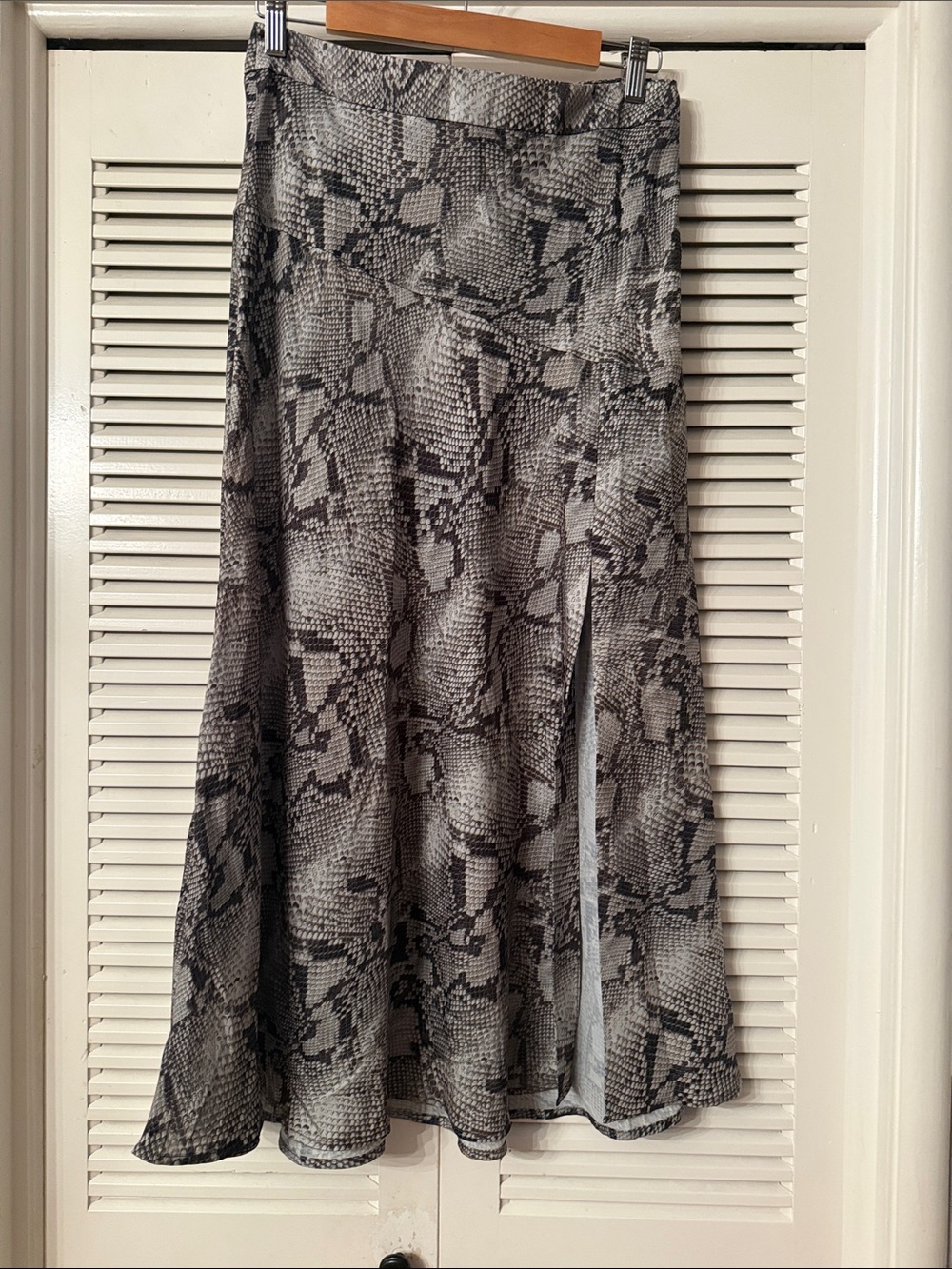 Banana Republic Snake-Print Maxi Skirt in Black & green